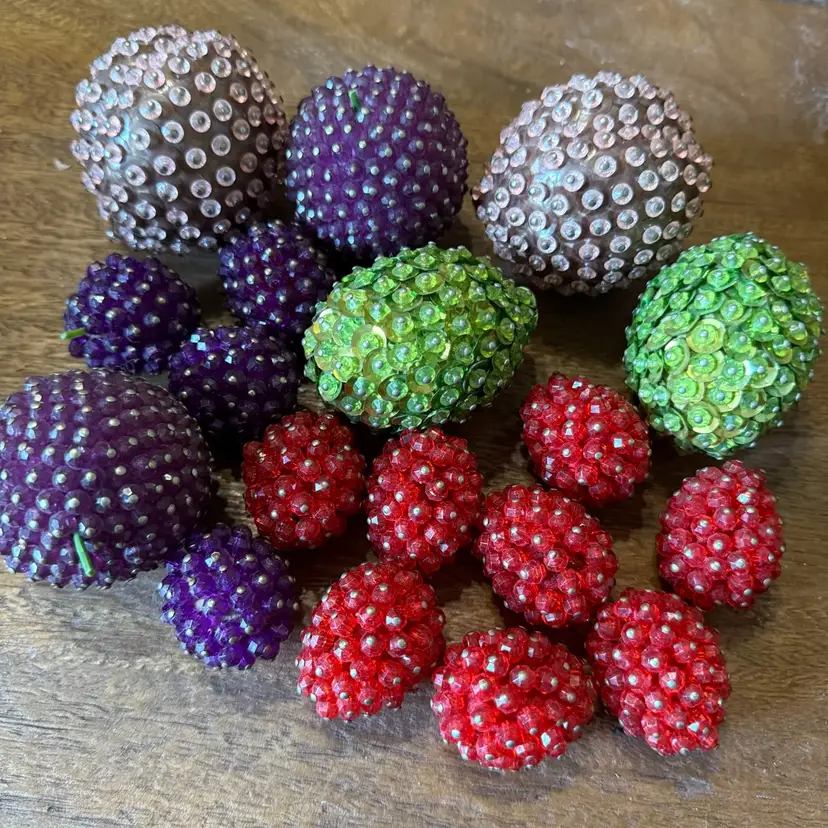 18 Pieces MCM Decorated Beaded Push Pin Fruit