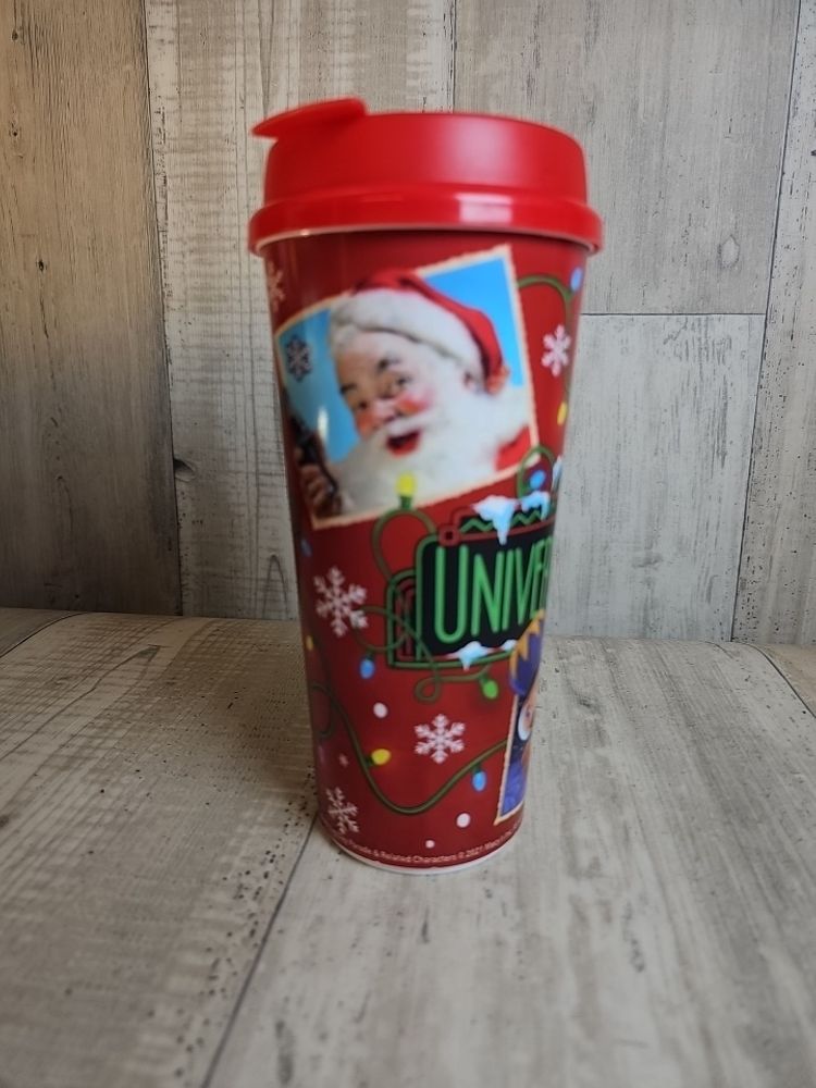Universal Studios Hollywood 2021 Holiday Freestyle Cup – Santa & Nutcracker