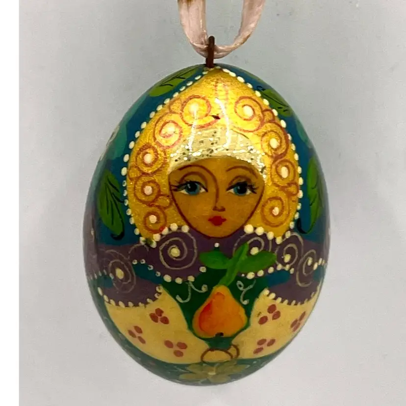 Hand Painted Russian Style Matreshka Doll Decorative Egg Shaped Floral Pattern Ornament 1.5 in Height
