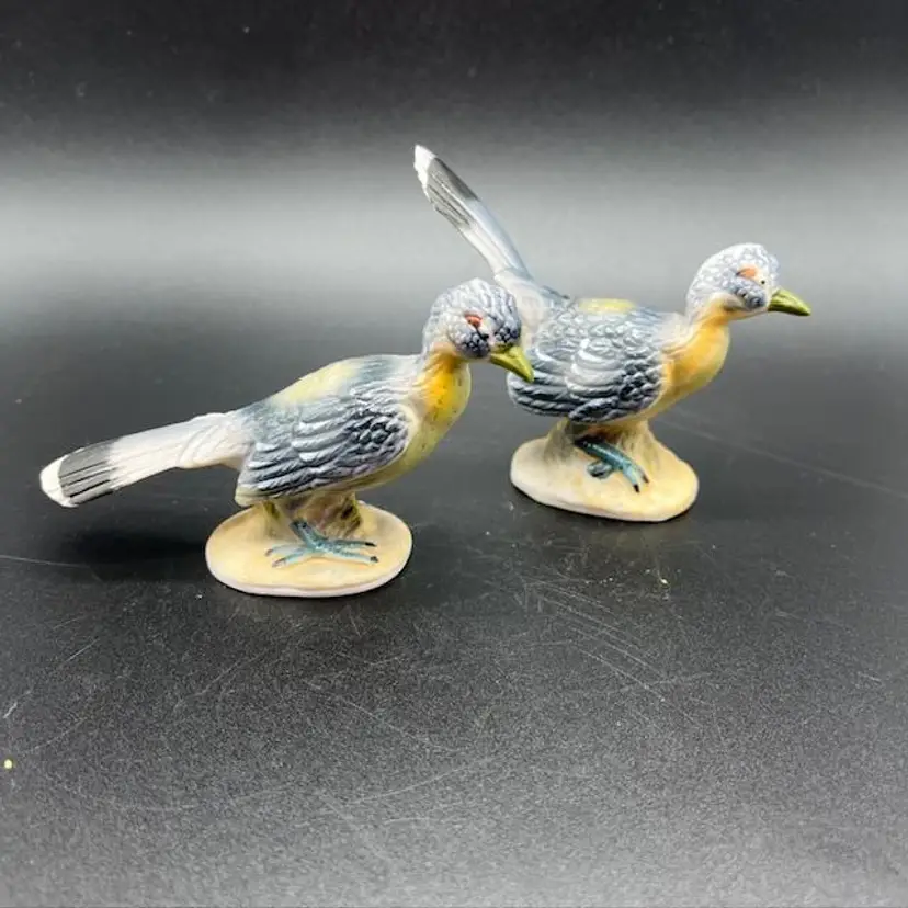 Set of 2 Porcelain Norcrest Birds - Road Runners 3.5" tall x 4" long - State Bird of New Mexico