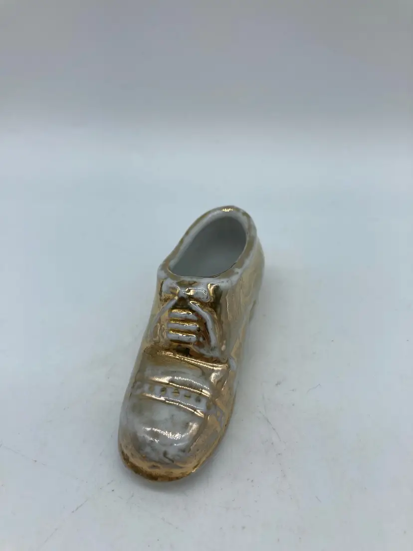 Vintage Made In Japan 22 Kt Gold Guilted Porcelain Long Men’s Miniature Shoe
