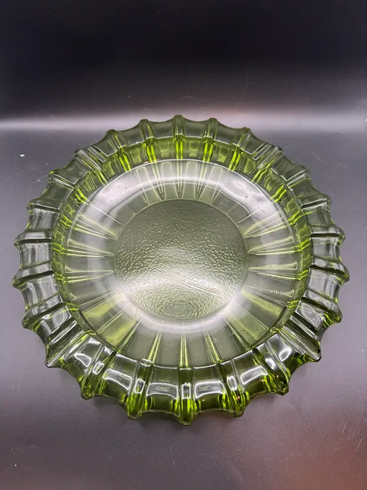 Vintage MCM 1950s Blenko Green Ashtray