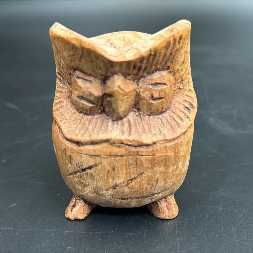 Hand Carved Out Has No Makers Mark