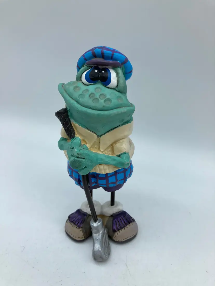 Vintage HTF Russ Berrie Resin Frog Figurine Golfer 4.5" tall