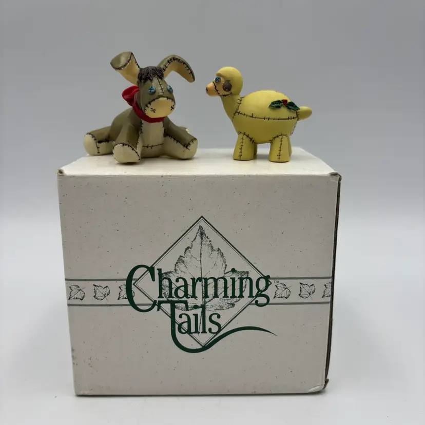 Vintage Charming Tails Squashville Christmas Pageant Manger Animals Set of 2