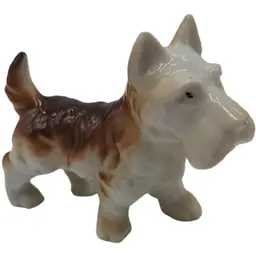 Scottie (Scottish Terrier) dog figurine made in Japan