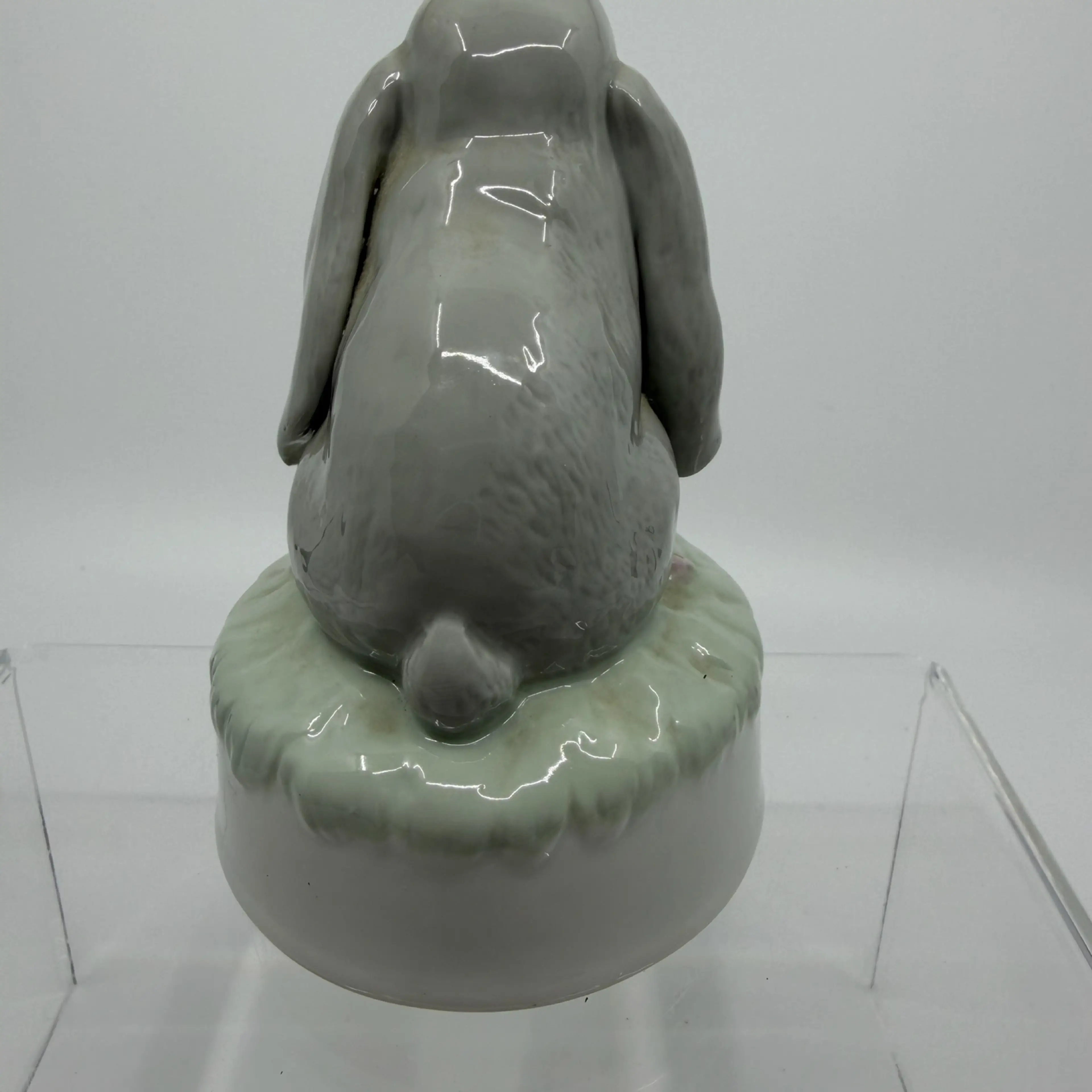 Image 3 of 8