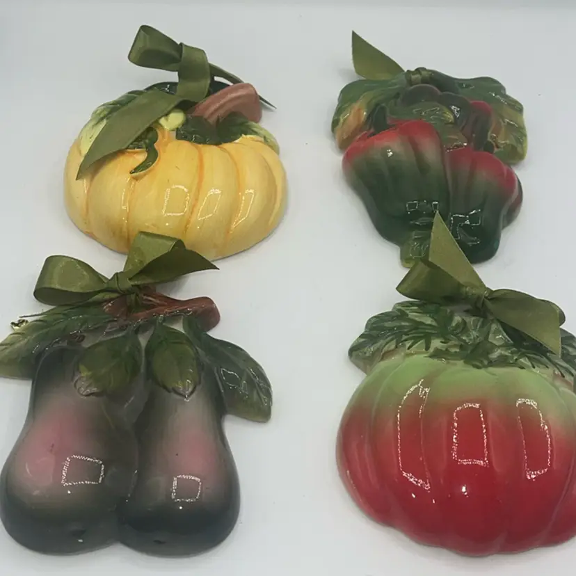 Vintage Set Of 4 Vegetable Wall Hangings
