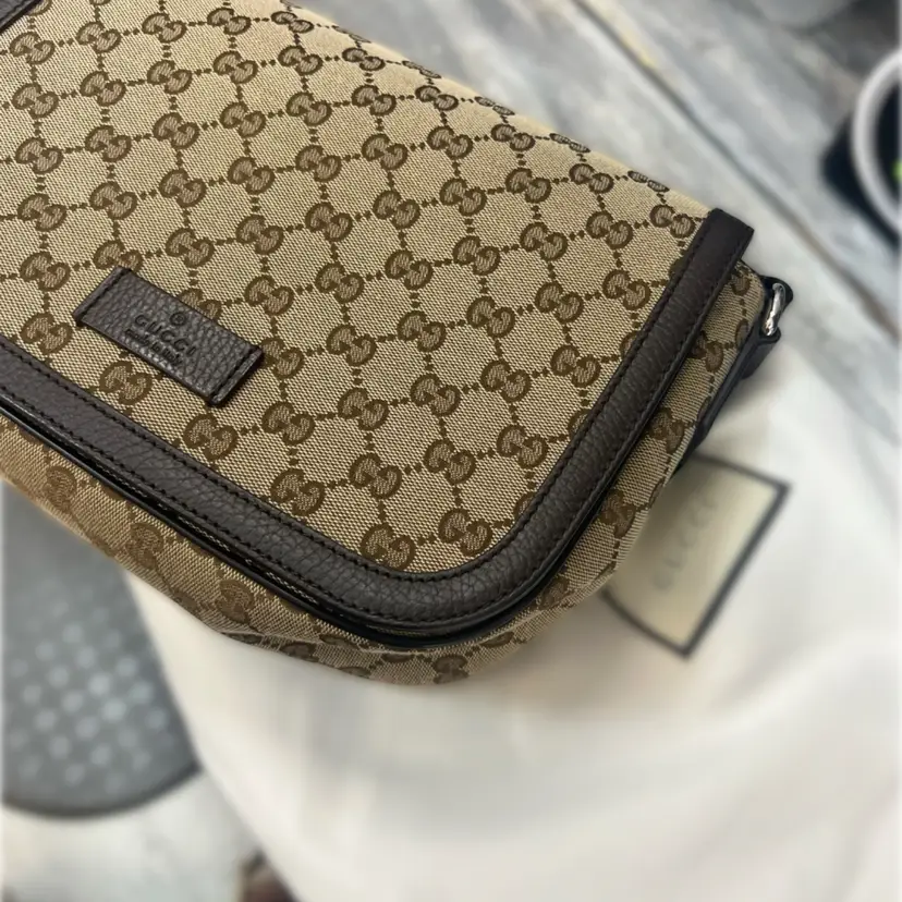 $1 Offer Excellent Authentic Gucci Bag Small Messenger Or Purse