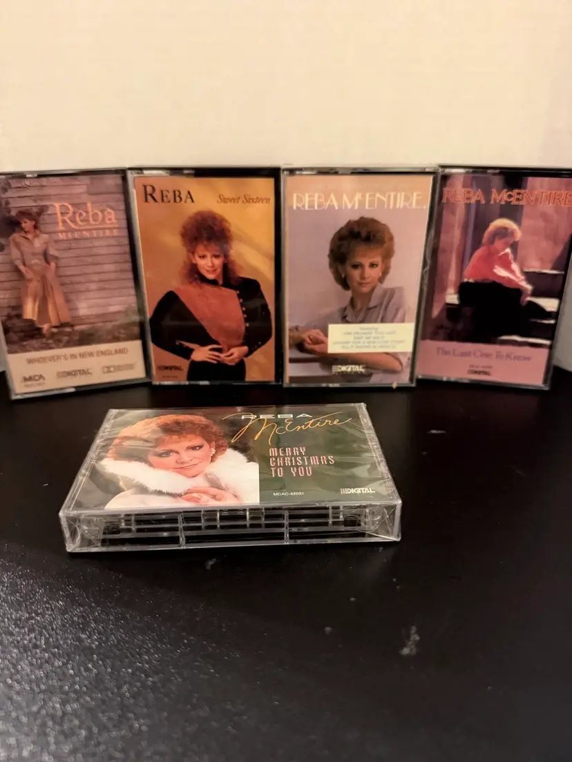 Reba McEntire 5 Cassette Tape Country Music Lot Christmas Sweet Sixteen