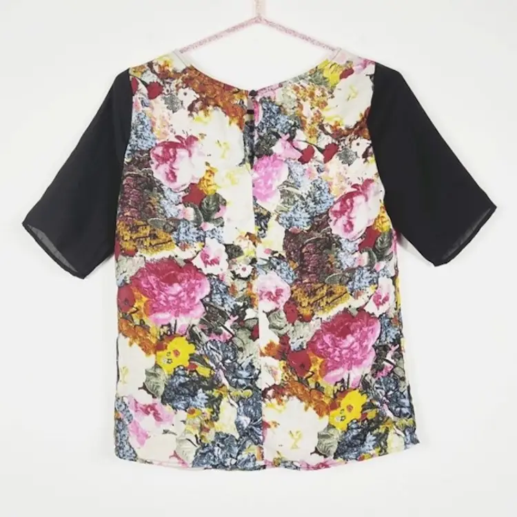KIMCHI BLUE Women’s Size Medium Blouse Top Floral Career Dark Academia Keyhole