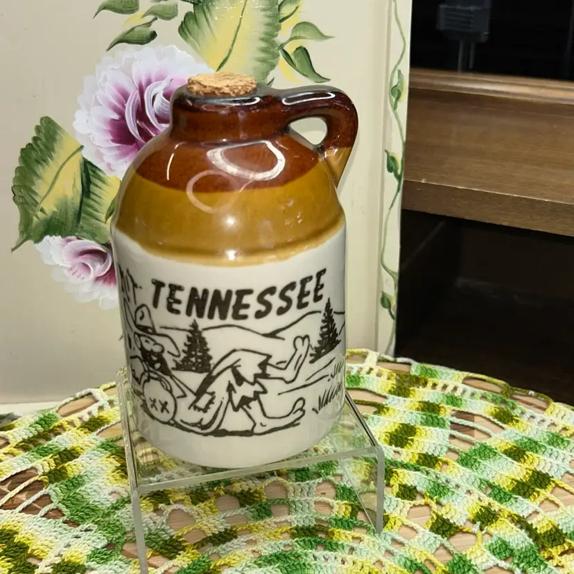 Vintage Tennessee Travel Souvenir Ceramic Moonshine Jug Coin Bank