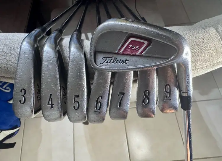 Titleist 909 H 4 Hybrid 19* Aldila Voodoo HY-S 80g S Flex Graphite Mens RH & HC