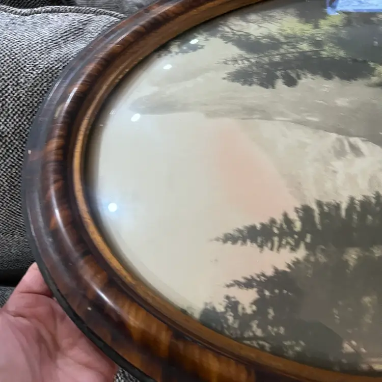 015 Vintage Oval Raised Glass, Nature, Rustic Frame Convex Glass
