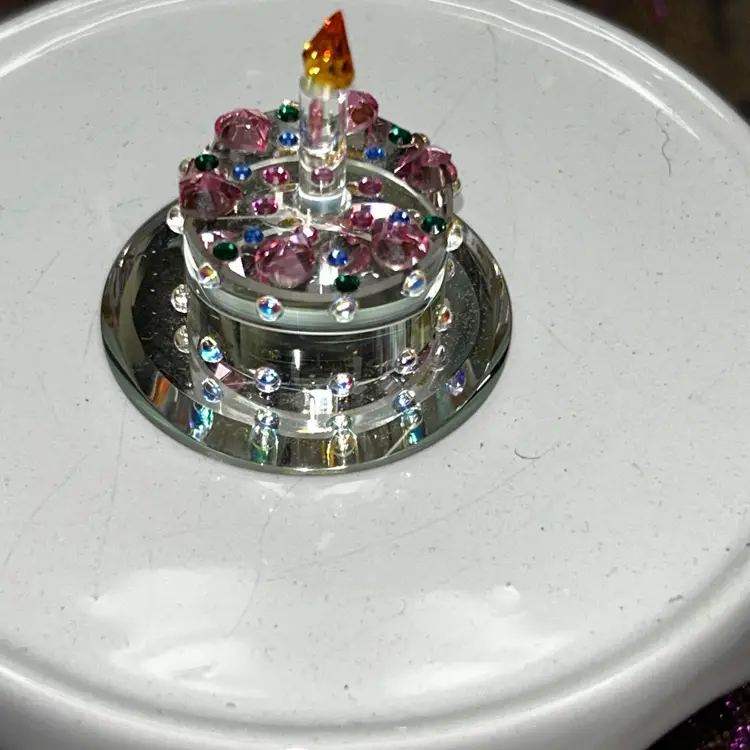 Best Guess? Swarovski Happy Birthday Cake 9462 NR 000 002 Crystal Memories