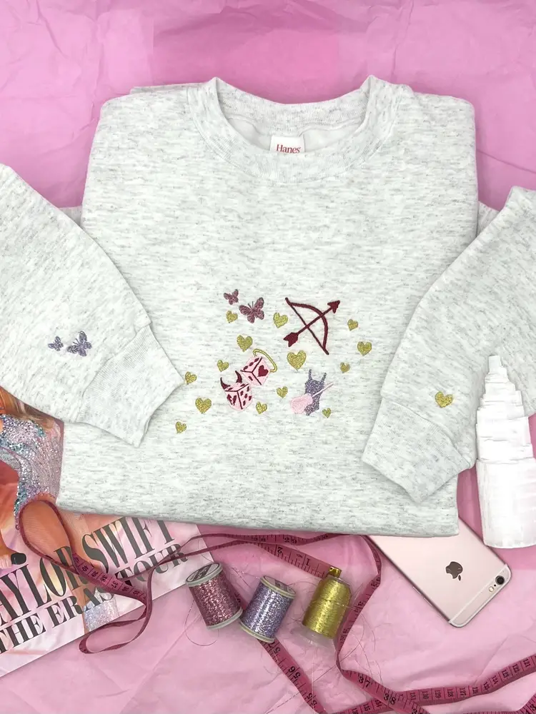 Embroidered Lover Crewneck