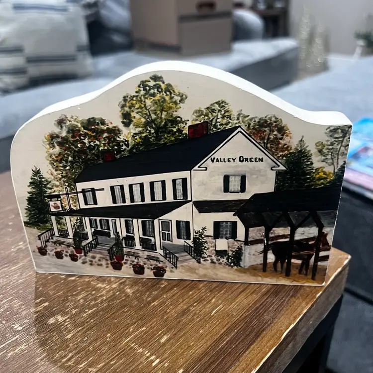 027  Vintage 80s Wood Hand Painted House Shelf Sitter