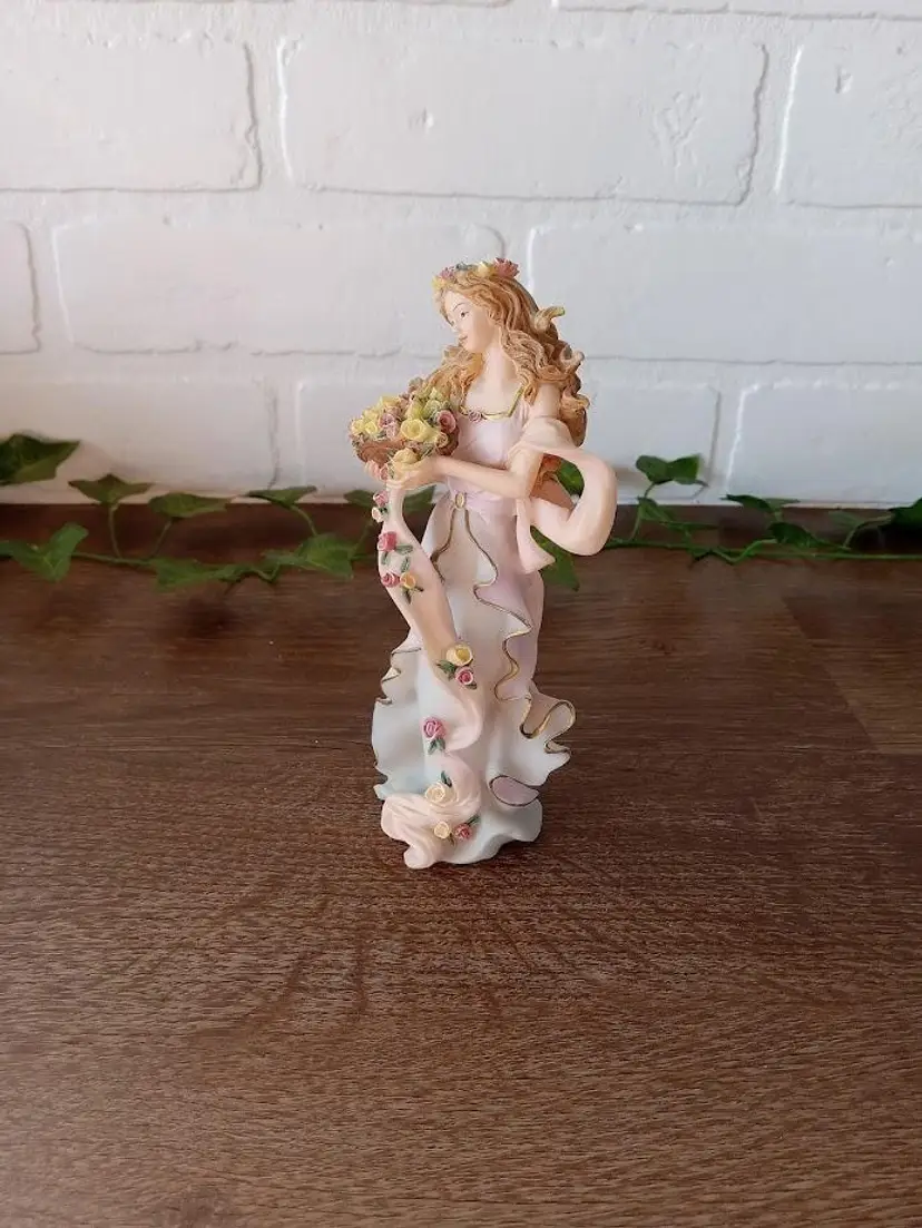 Vintage 5.75" Angel Fairy Pastel Colors Floral