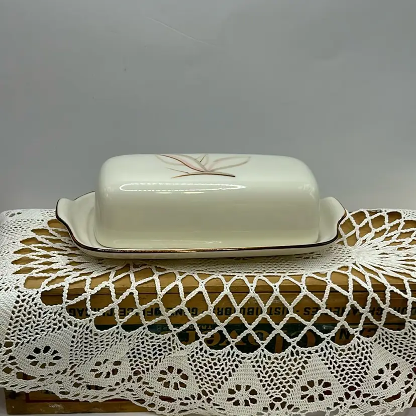 Winfield Dragon Flower Butter Dish