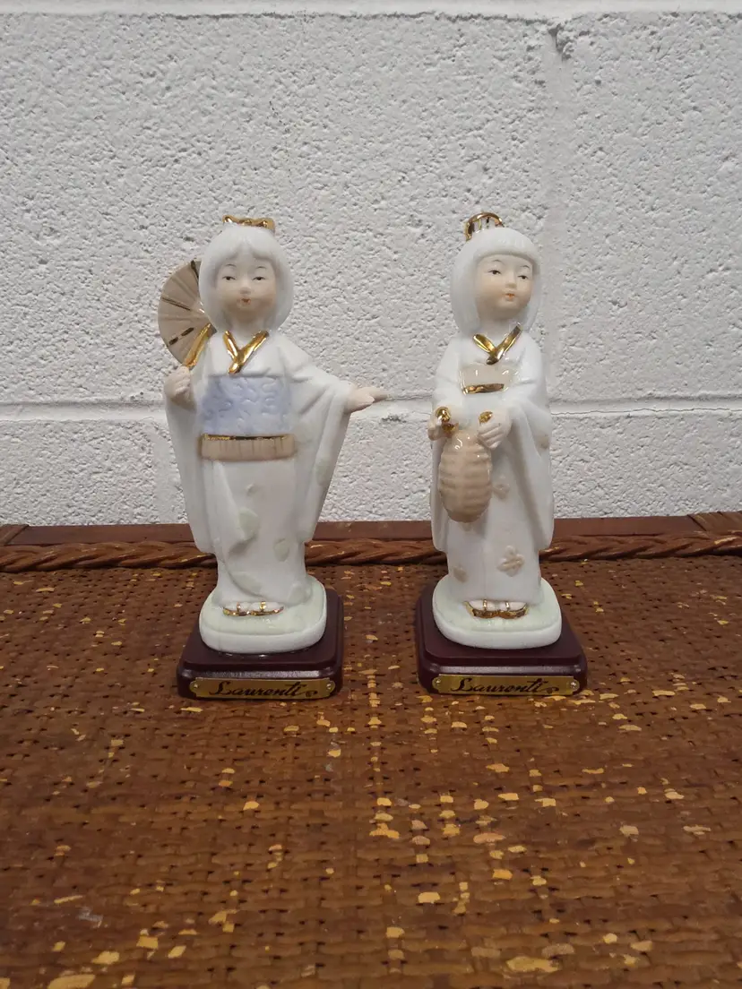 Vintage Laurenti Italian Design Porcelain Geisha Figurines Set of 2 (QU)