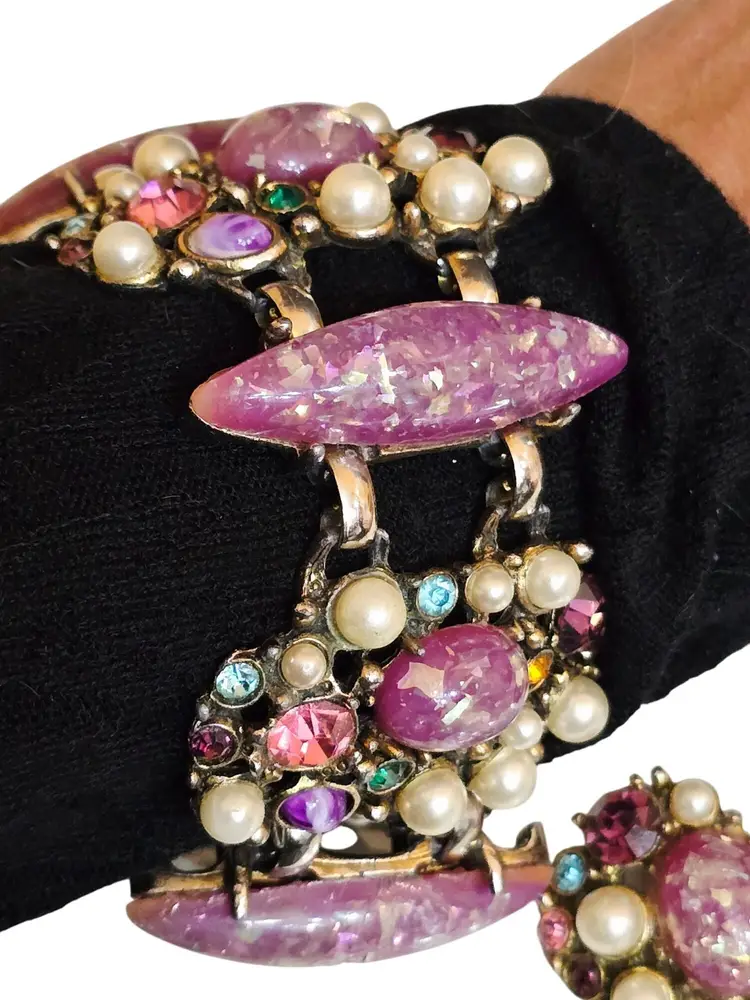 Rare Vintage Huge Resin Confetti Rhinestone Bracelet Set (A9437)