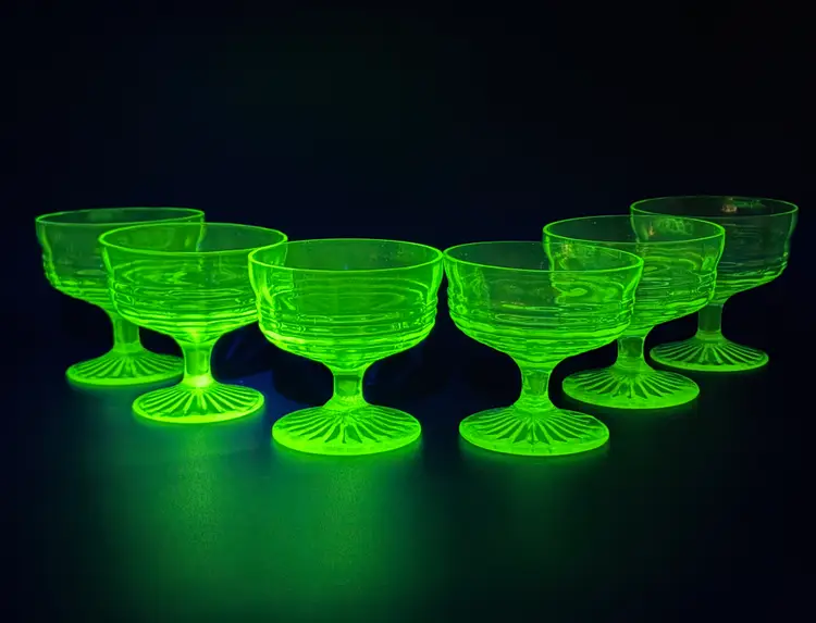 Vintage Anchor Hocking Circle Green Low Sherbet Glass Dessert Dishes Set of (6) | Uranium Glass