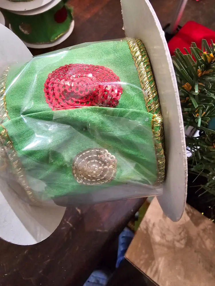 Sparkling Green Sequin Ribbon 2.5x5yrd