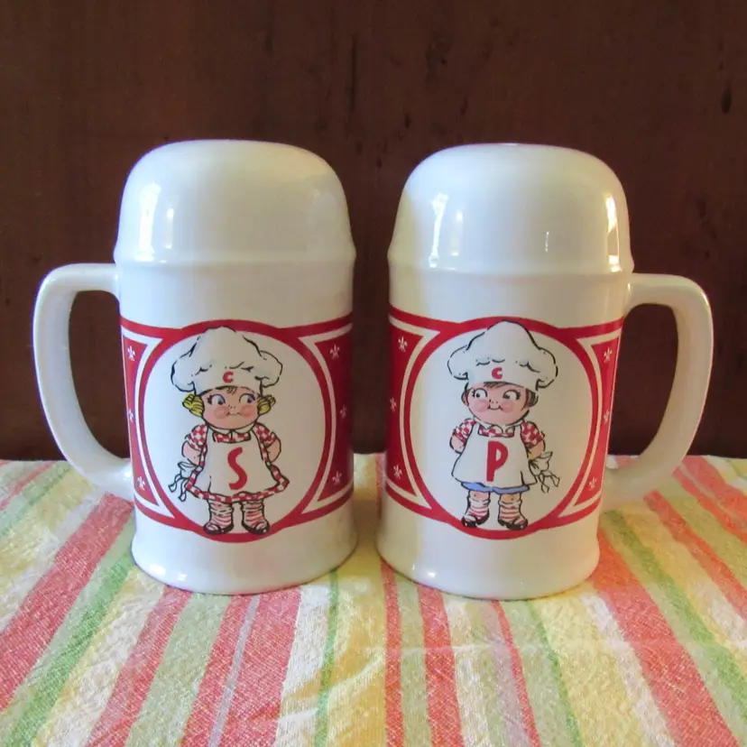 VTG Lg Campbell's Kids Stove Top (boxed) Salt & Pepper Shaker Set