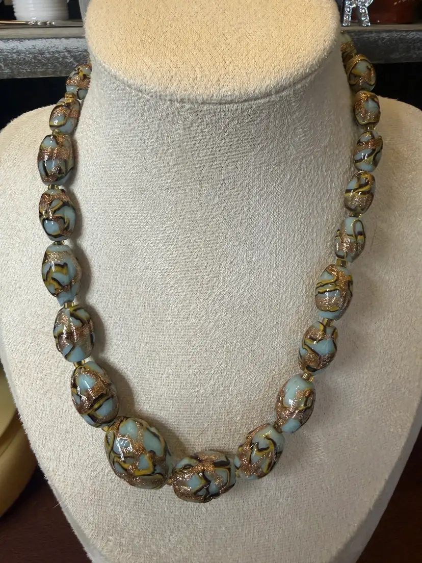 16” Venetian Wedding Cake Beads