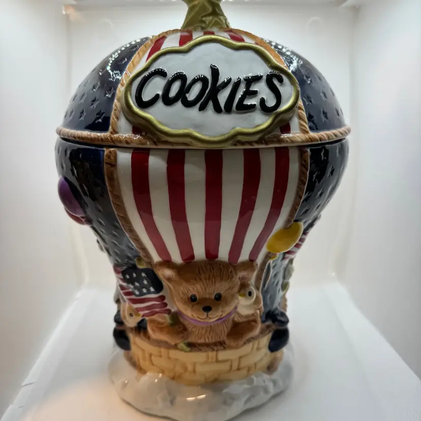Vintage Patriotic Hot Air Balloon Animals Bear Cat Dog Biscuit Candy Cookie Jar Canister Lidded, By Jay Imports, Made in China