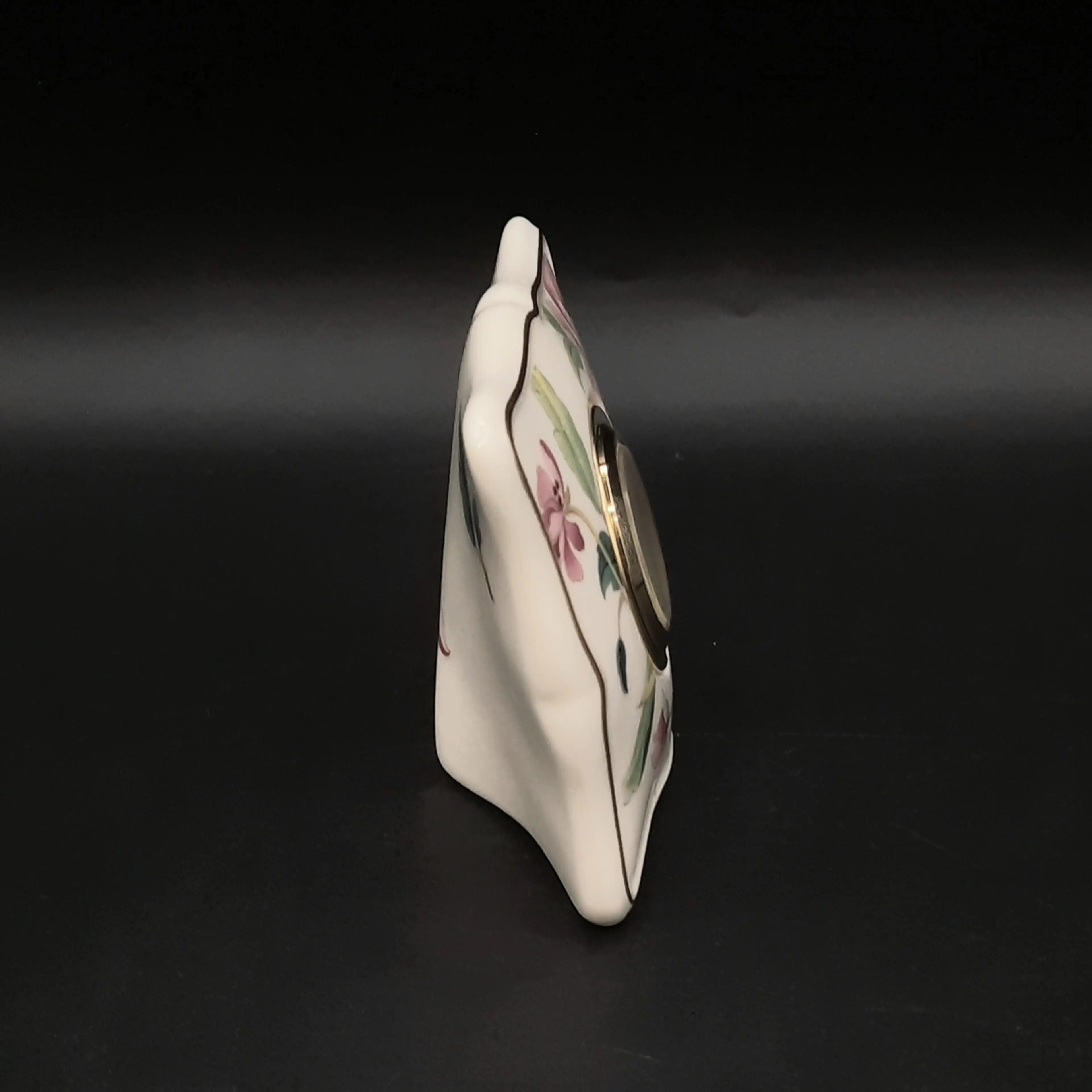 Image 3 of 9