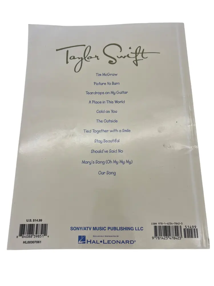 Taylor Swift Easy Piano Songbook Hal Leonard HL00307061, 79pp ISBN 9781423478423