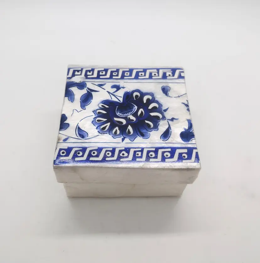 Capiz Shell Floral Lidded Trinket Box White Blue Vanity
