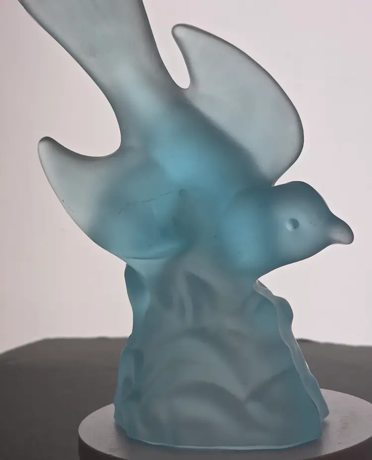 L.E Smith blue satin flying bird