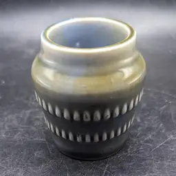 Vintage WADE Irish Porcelain Pondwater Glaze Bar Design 3" Mini Pot Vase