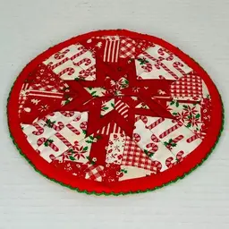 Vintage Handmade Christmas Round Cotton Pot Holder or Trivet