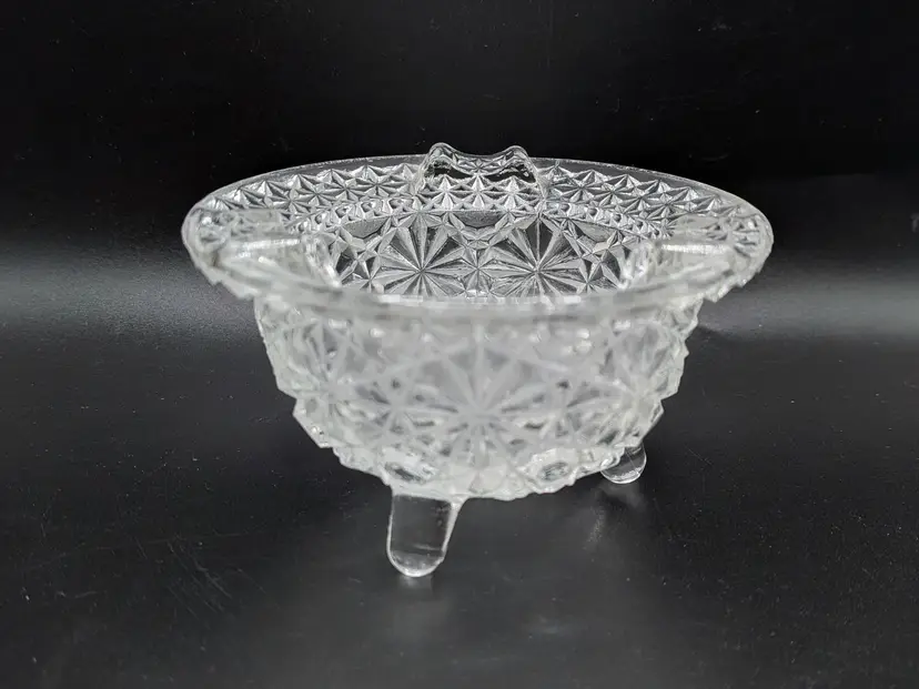 Fenton/L.E. Smith (?) Kettle Cauldron Daisy & Button Clear Footed Ashtray