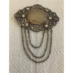 Silver Tone Pink Rhinestones & Glass Brooch