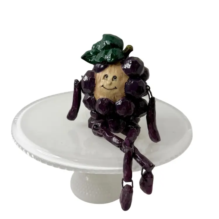 Purple Grapes Shelf Sitter Fruit Figurine Resin Anthropomorphic Kitsch 1980s 3.75” T x 3” W