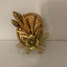 #538 Rose Gold Flower With Wheat Pin