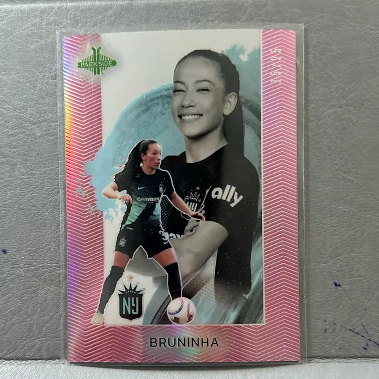 2024 Parkside Pacific Bruninha /25