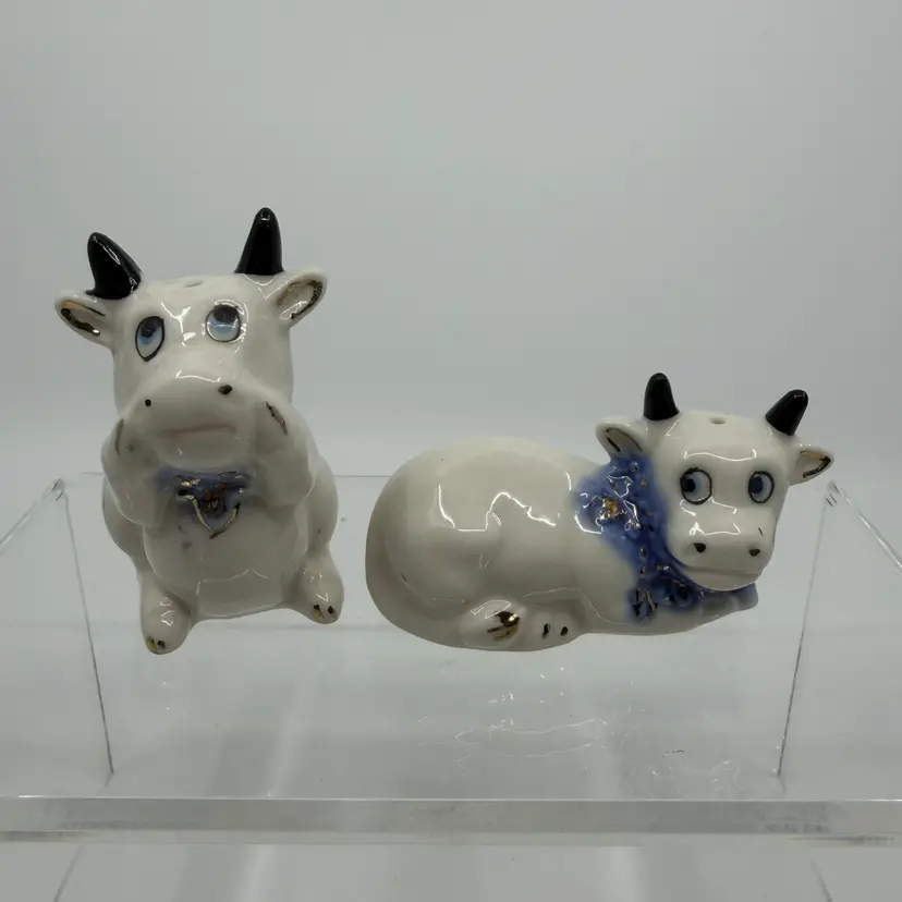 Vintage French Porcelain Blue &  White W Gold Accents Cow Salt And Pepper Shaker Set