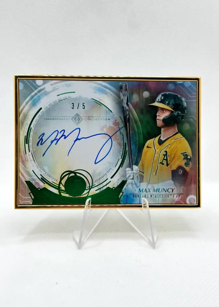 Max Muncy Auto /5 2022 Bowman Transcendent Oakland Athletics