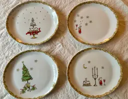 Meadows & Byrne Christmas Canapé Plates – Set of 4 – Oval Porcelain (8” x 7”)