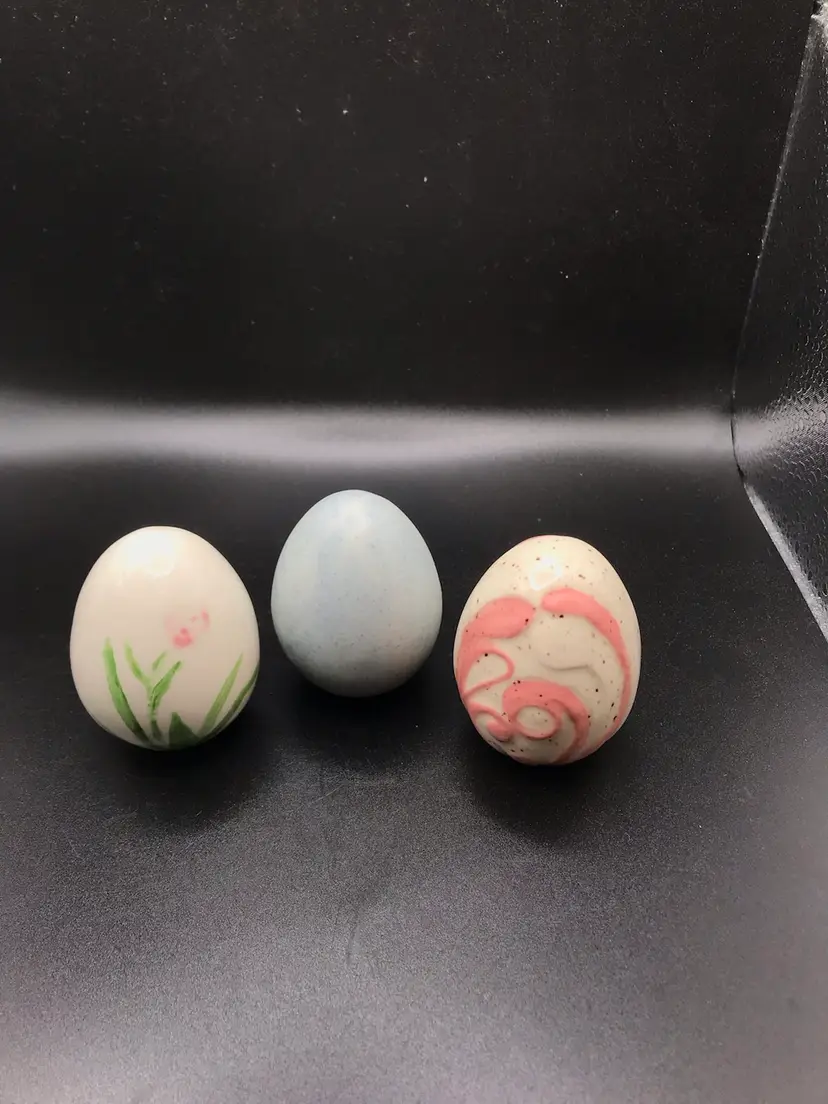 Set of 3 decorated Ceramic Easter Egg Hand Painted Collectibles 3”