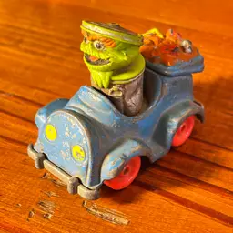 1987 Playskool Oscar The Grouch Die-cast Car Muppets Vintage