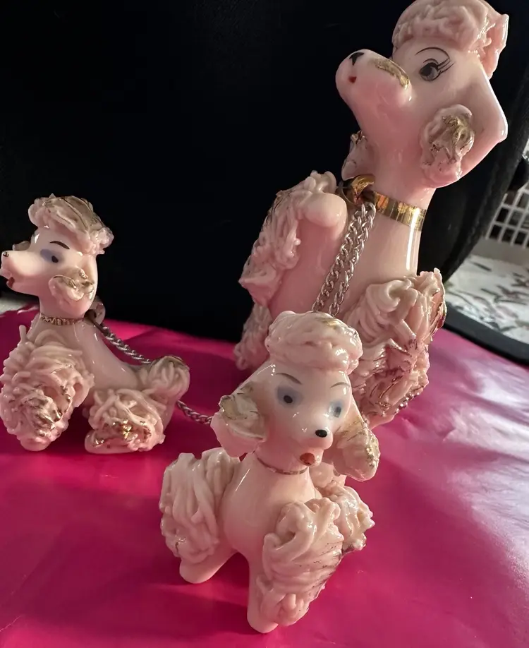 Pink Spaghetti Mama And Her Two Pups