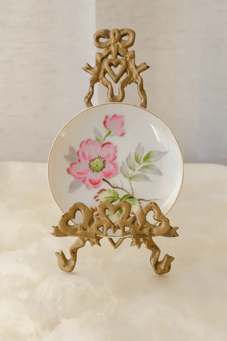 Vintage Ucagco Occupied Japan Hand Painted Plate Beautiful Roses Floral Dish