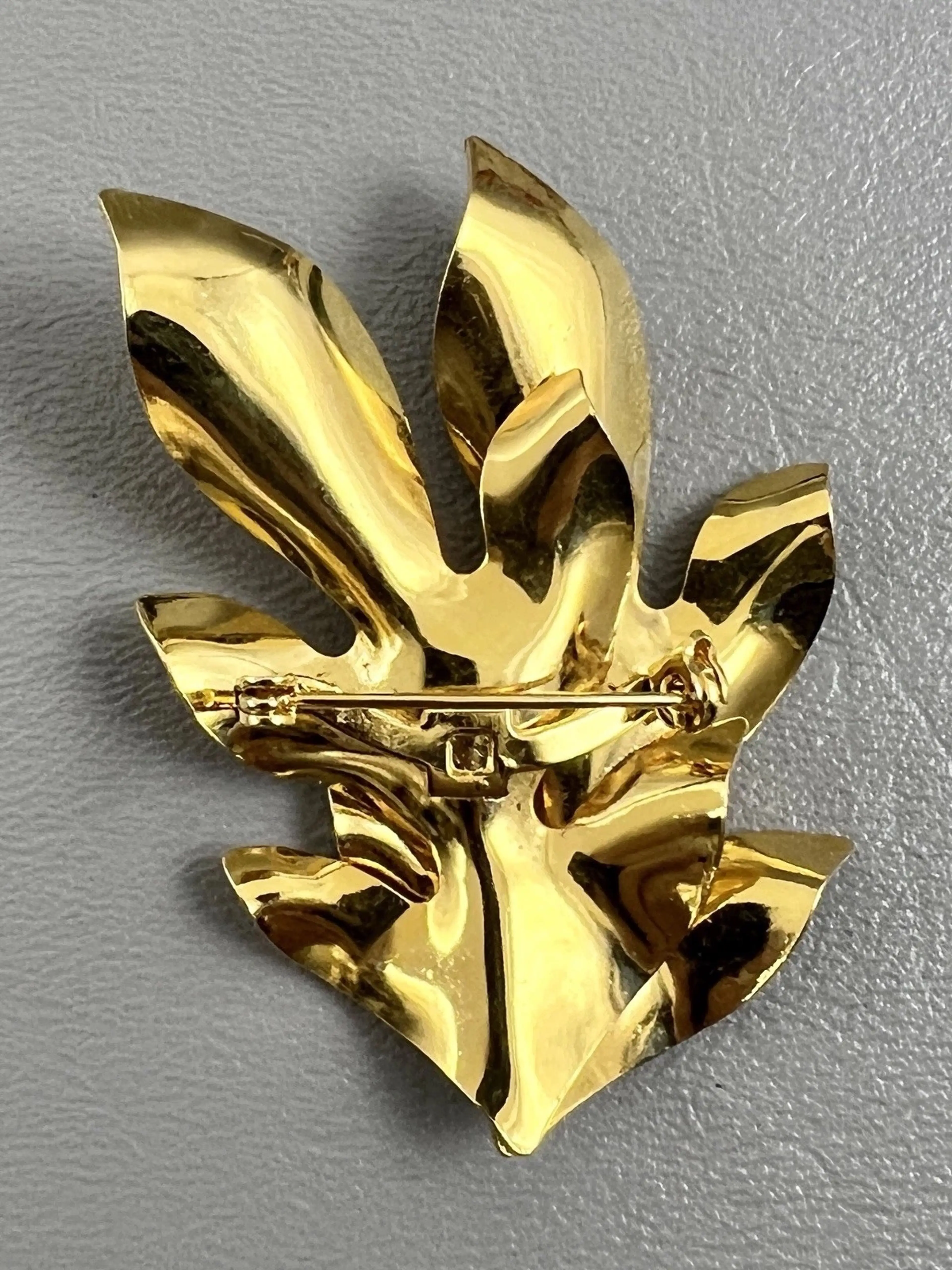 Image 2 of 4