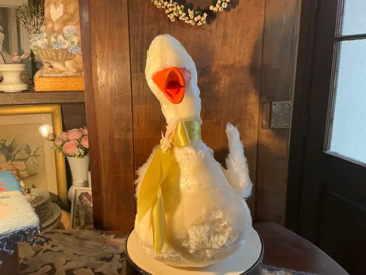 Rushton Rubber Face Swan With Baby, Star Creation 1950’s-1960’s